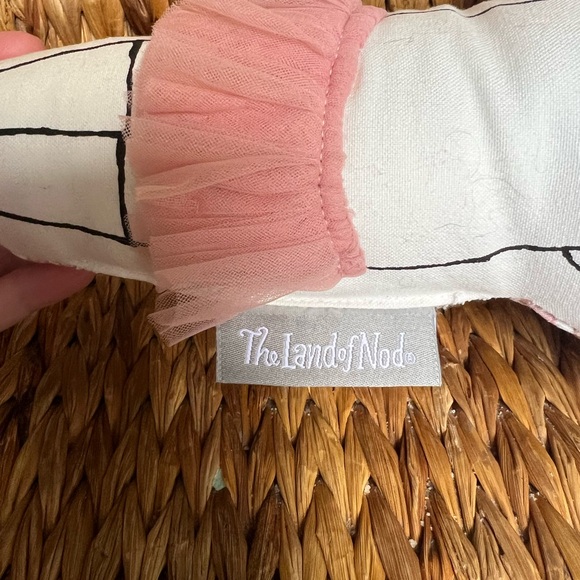 Land of Nod ballerina pillow - Picture 3 of 3